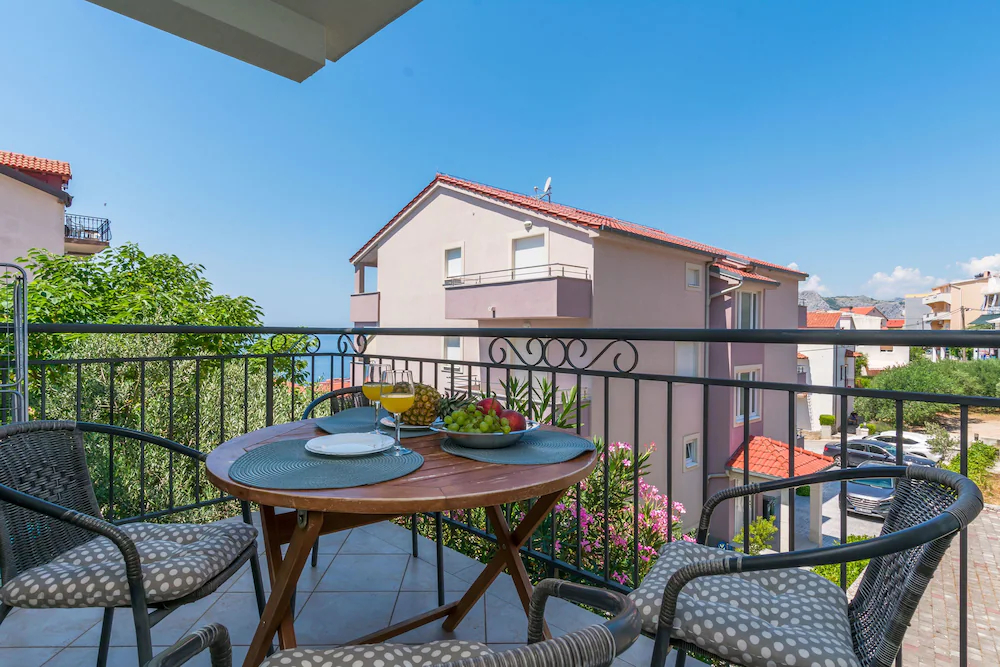 Apartments Ljiljana