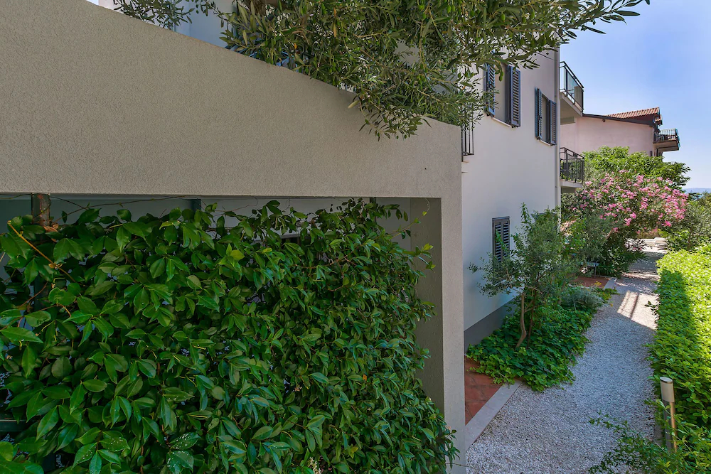 Apartments Ljiljana
