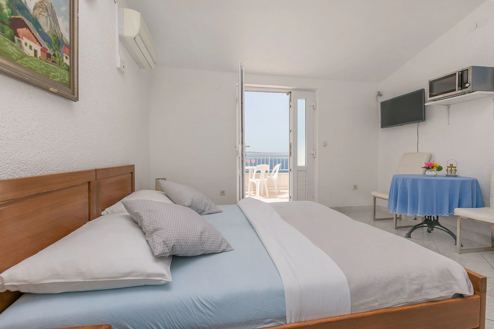 Apartments Luca