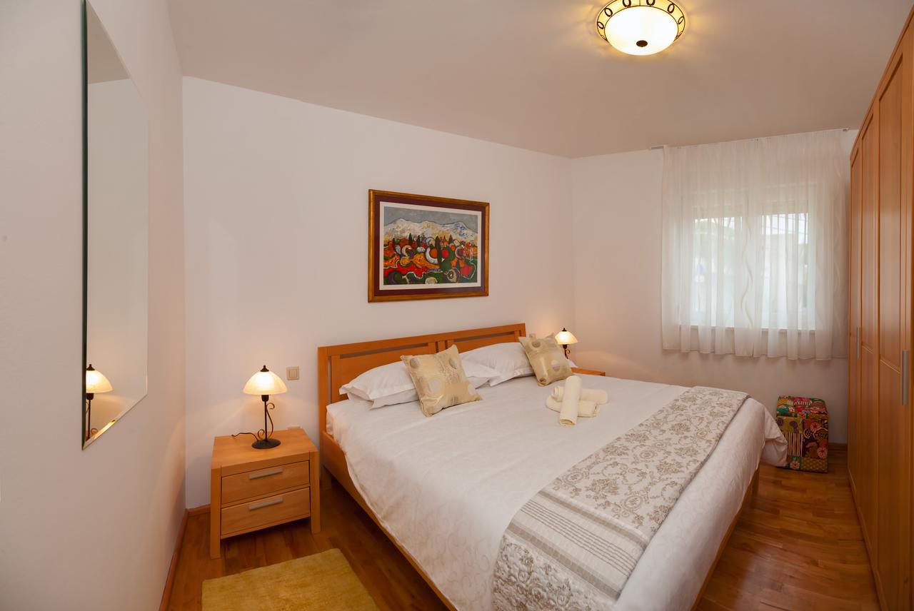Apartments Maja