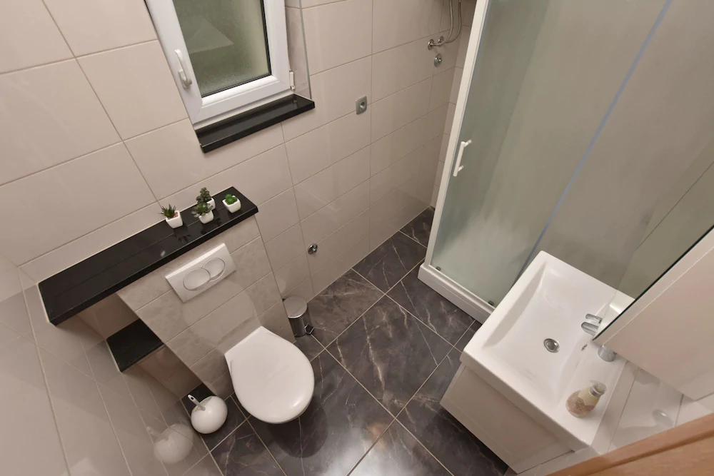 Apartments Mladen