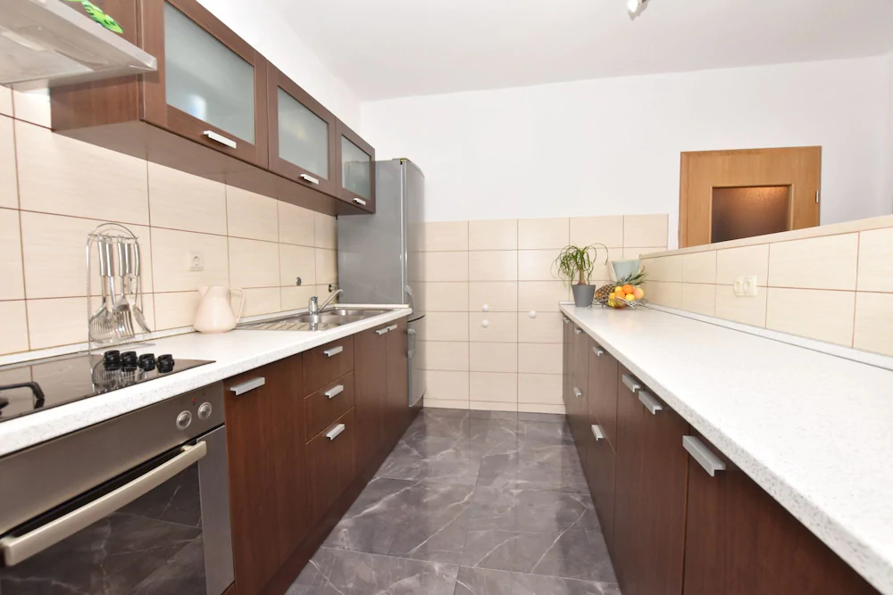 Apartments Mladen