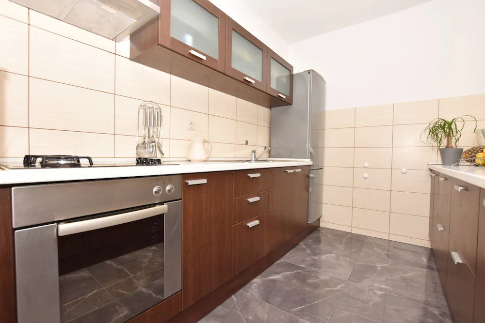 Apartments Mladen
