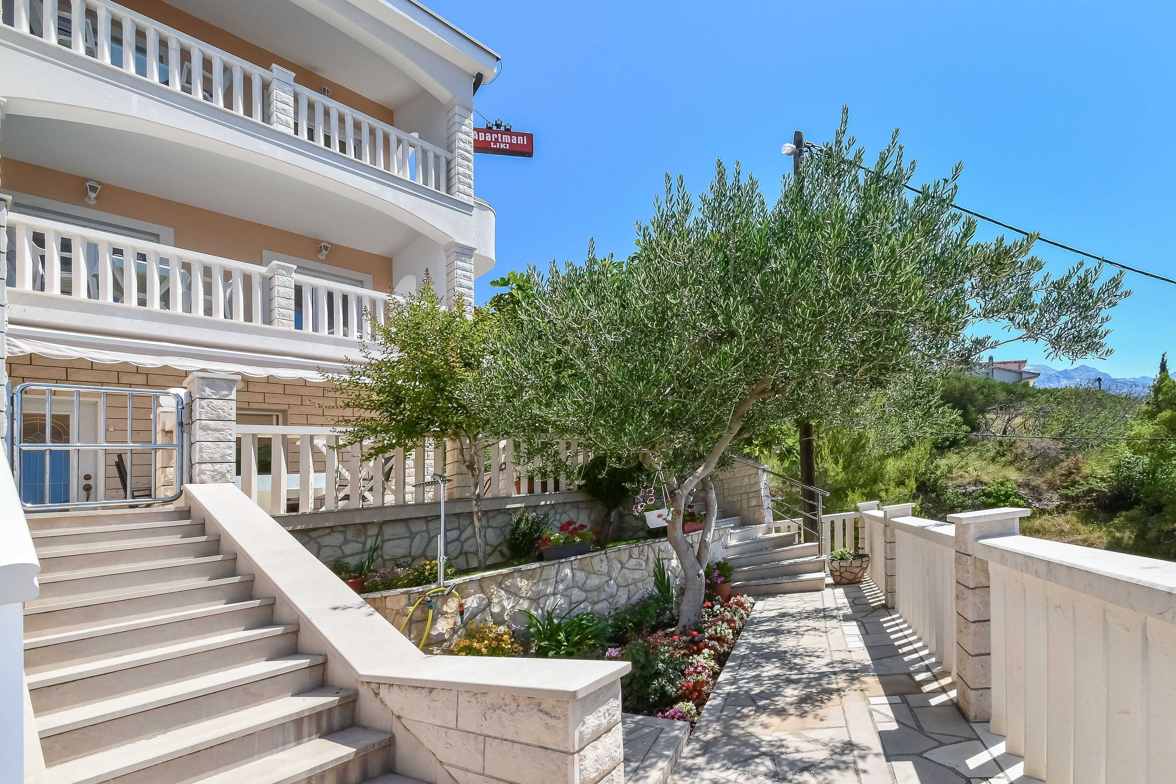 Apartments Nevi