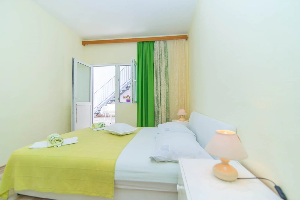 Apartments Pisak
