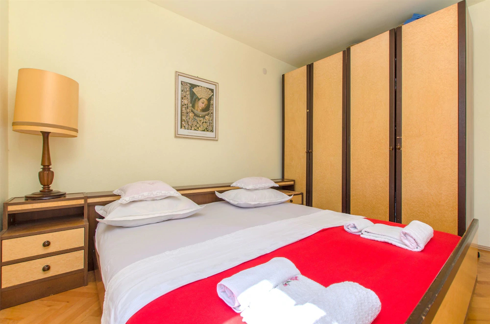 Apartments Roza