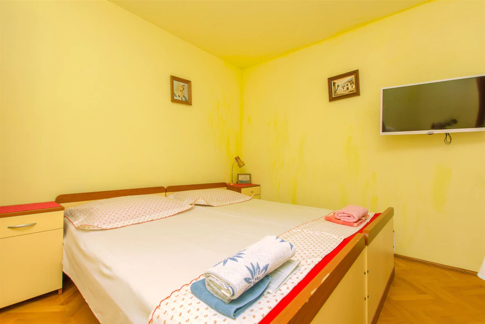 Apartments Roza