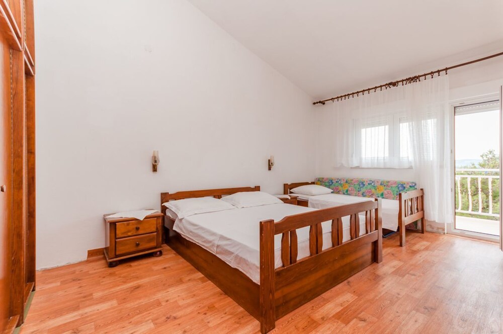 Apartments Roza