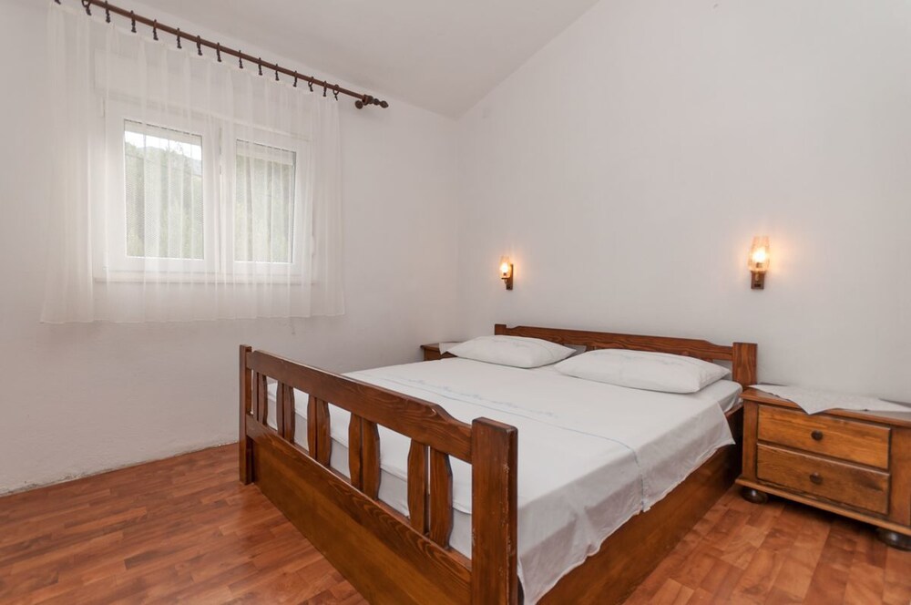 Apartments Roza