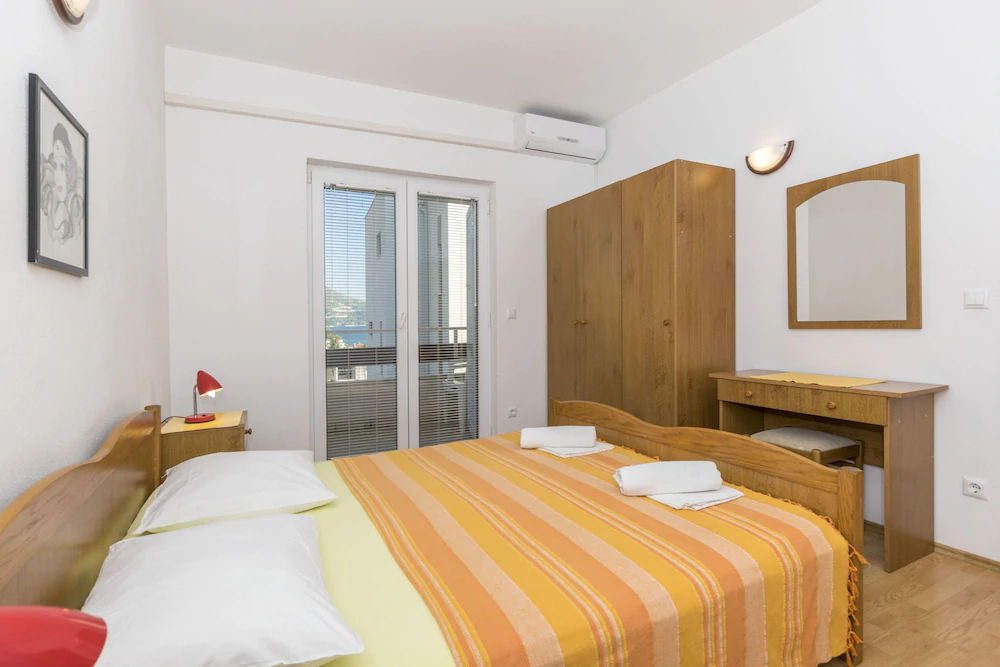 Apartments Tonci