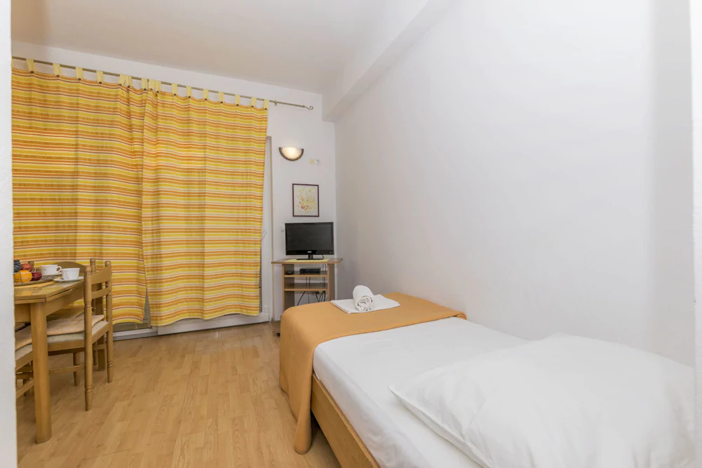 Apartments Tonci