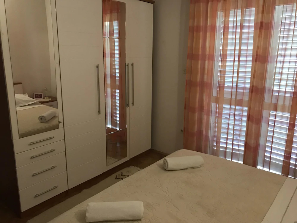 Apartments Tonci