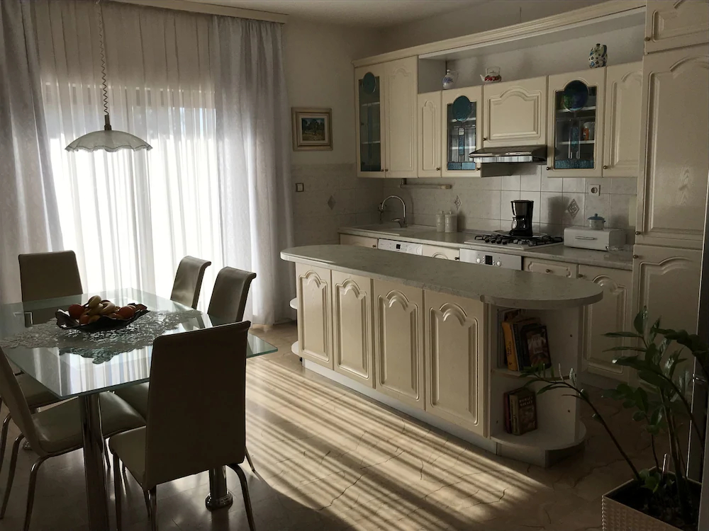 Apartments Tonci