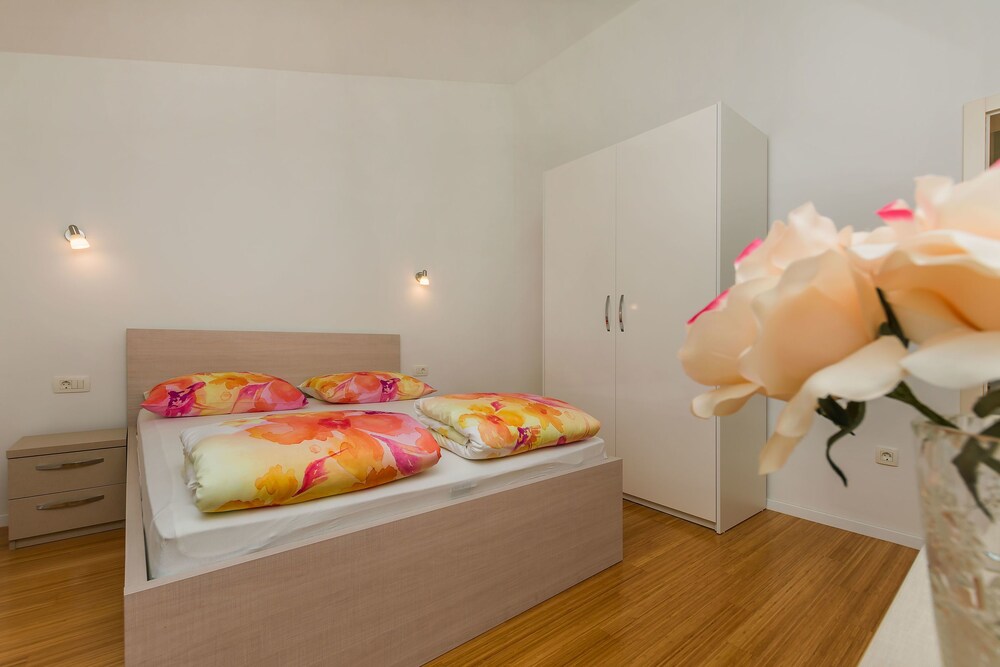 Apartments Villa Aquamarine