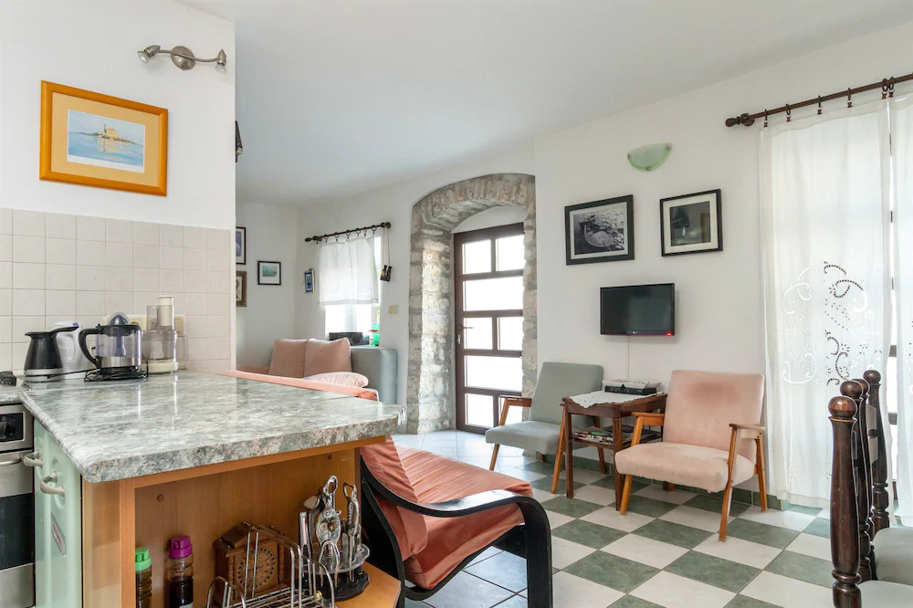 House Ivana