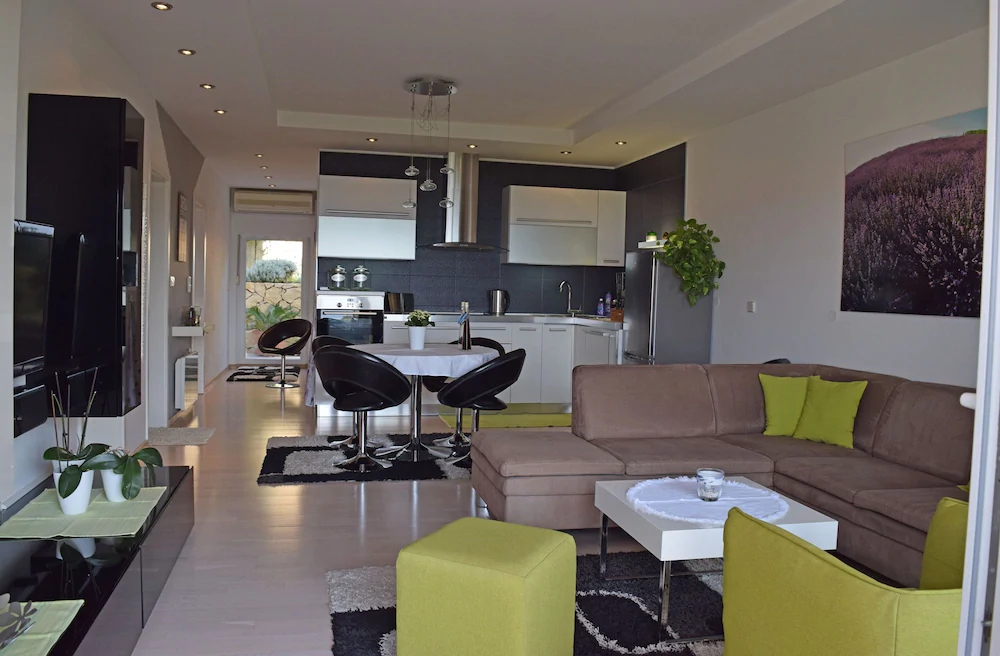 Lavander Apartments