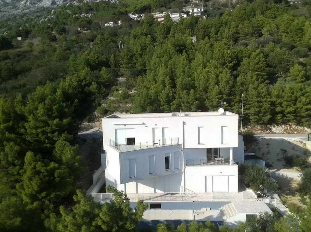 Luxury Apartment Ina