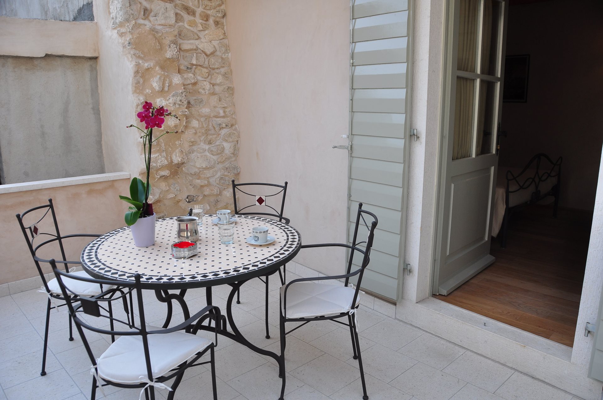 Villa Mama