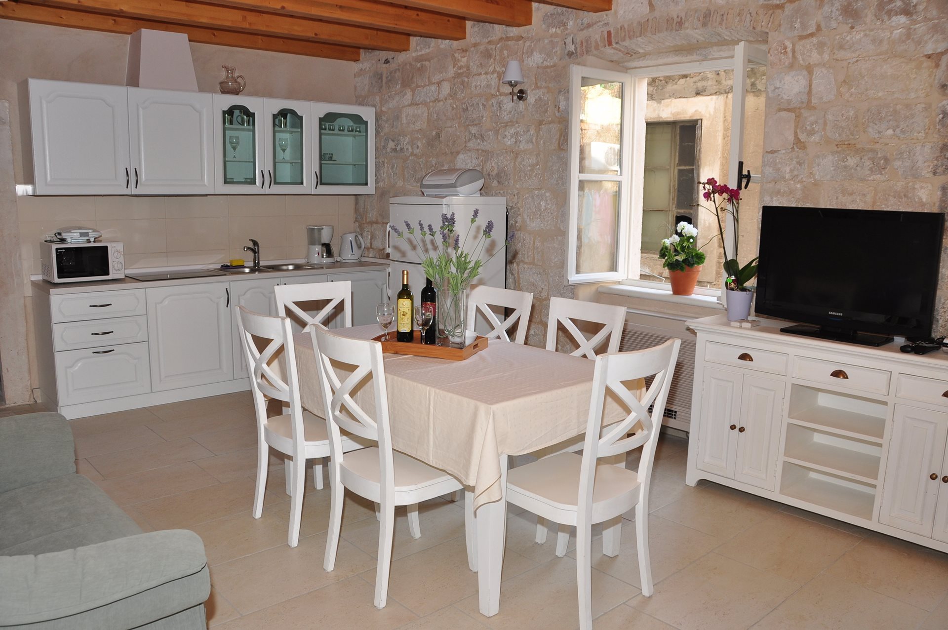 Villa Mama