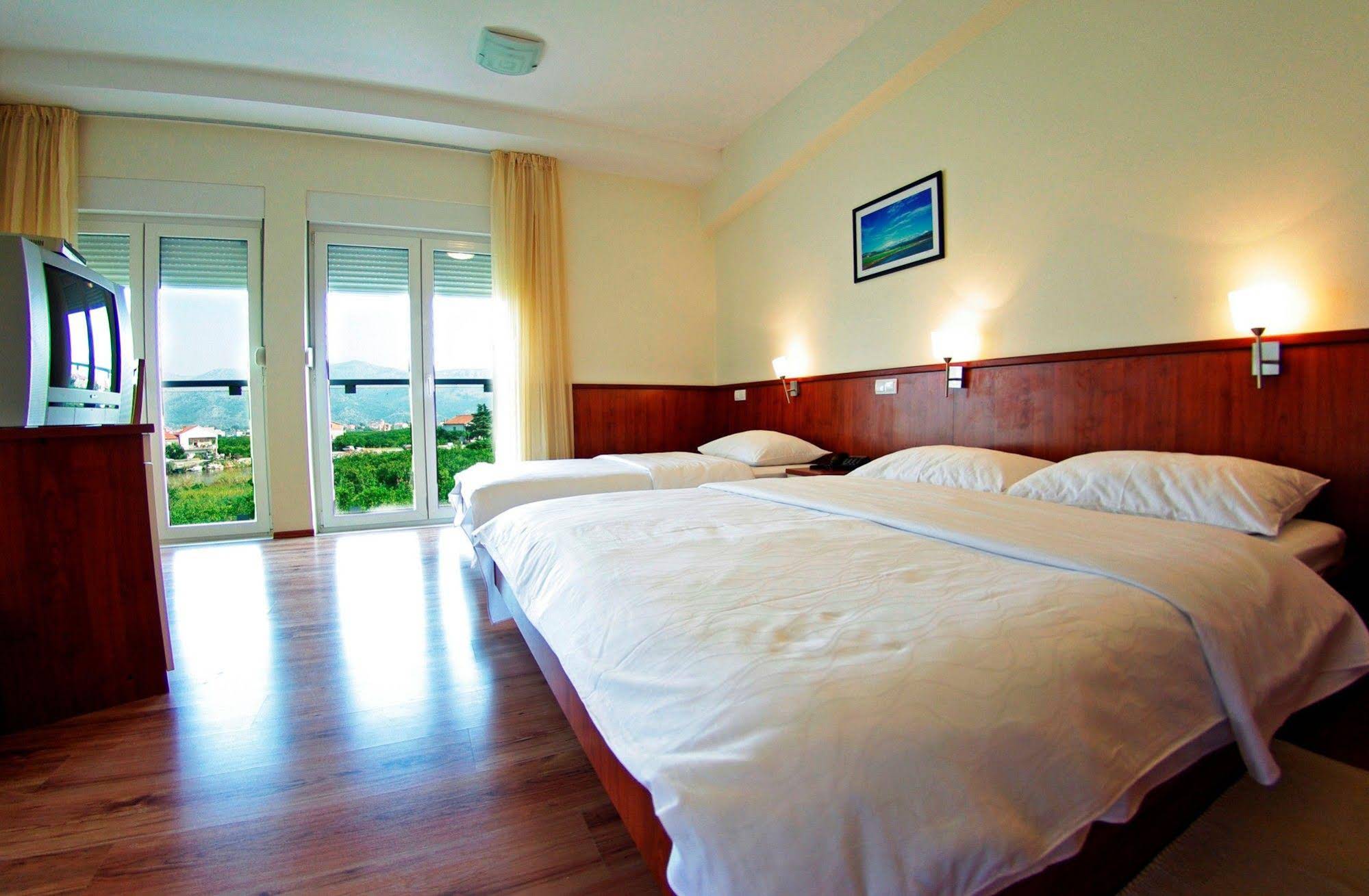 Hotel Merlot