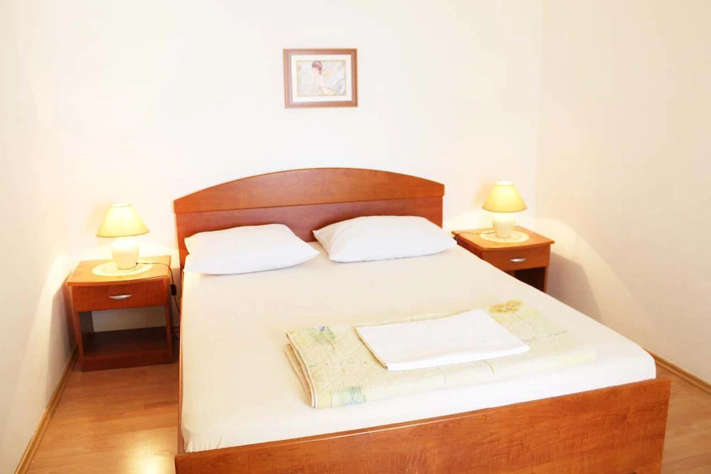 Antonio Apartments