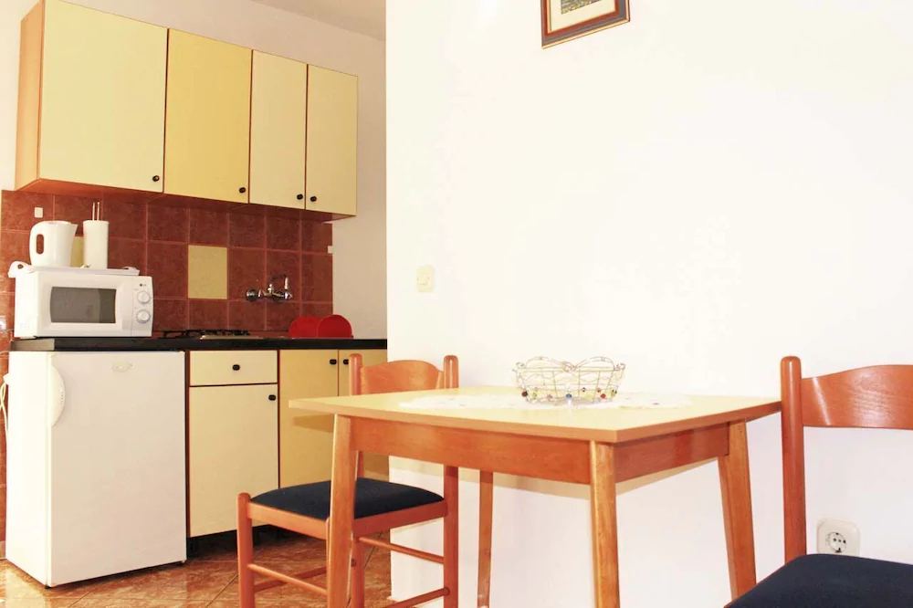 Antonio Apartments by To Islands Travel
