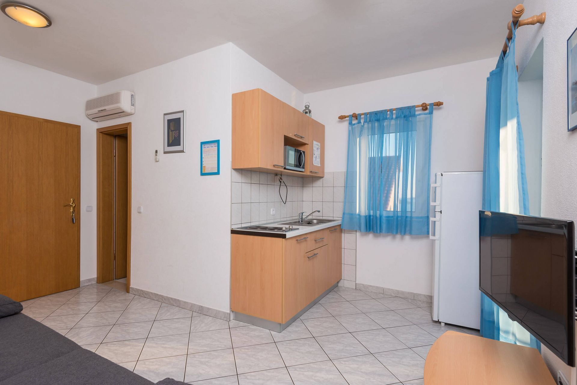 Apartments Ivo