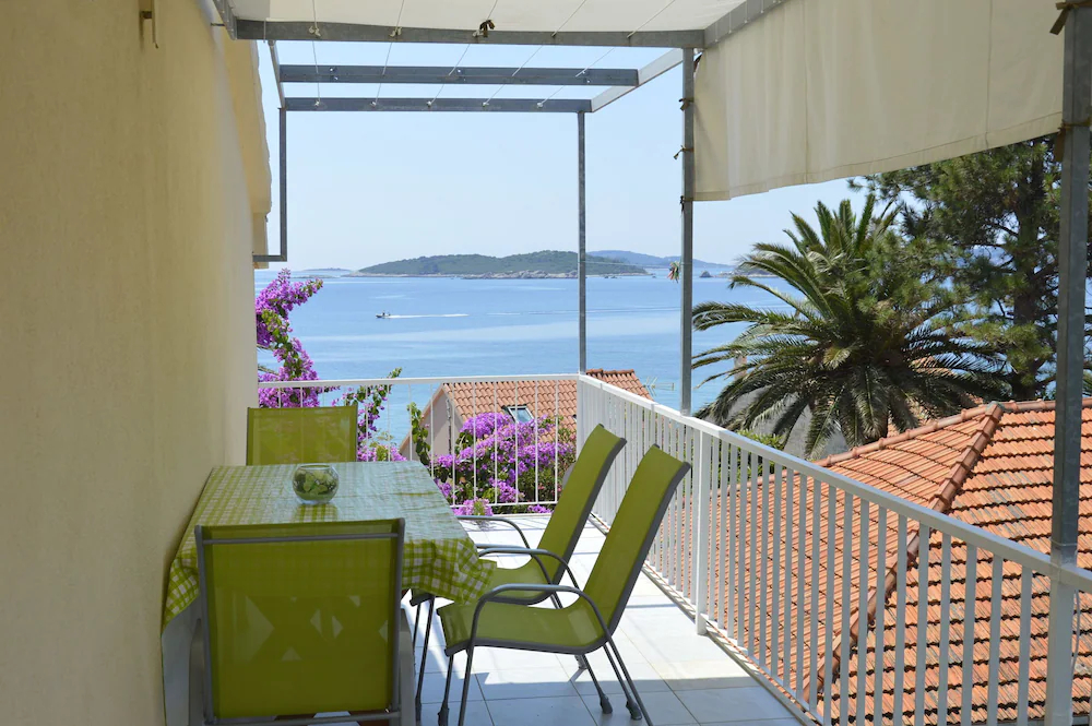 Apartments Jaksa