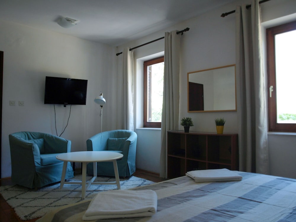 Apartments Lada