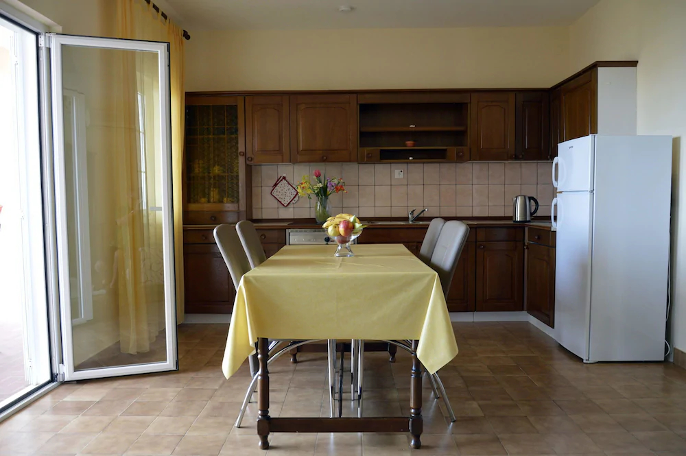 Apartments Zdravko