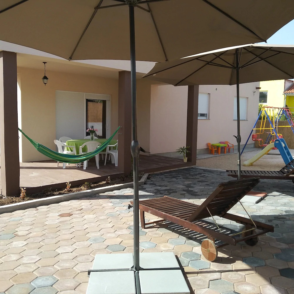 Holiday House Meri