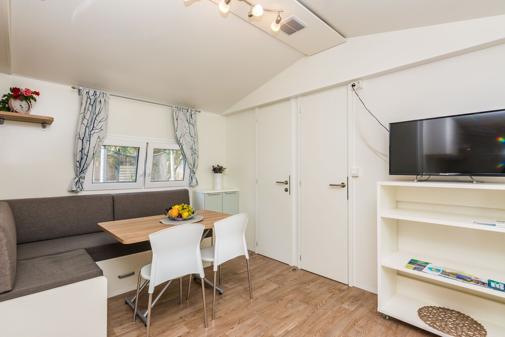 Mobile Home Pecten
