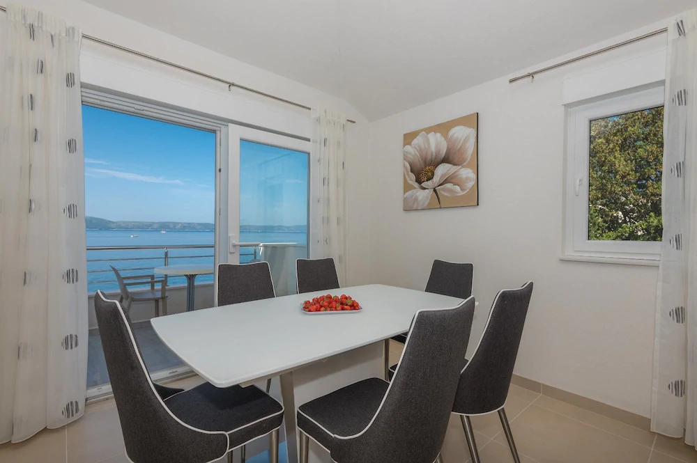 Apartment Mladen