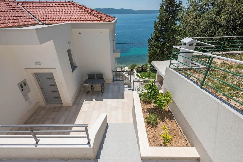 Apartment Mladen