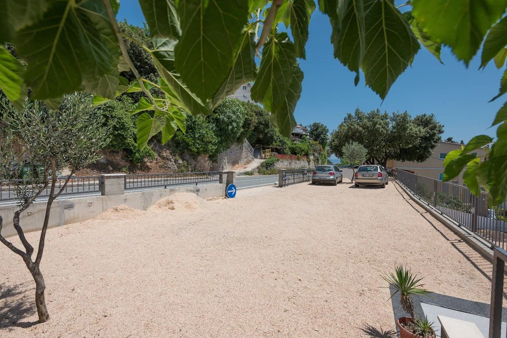 Apartment Mladen