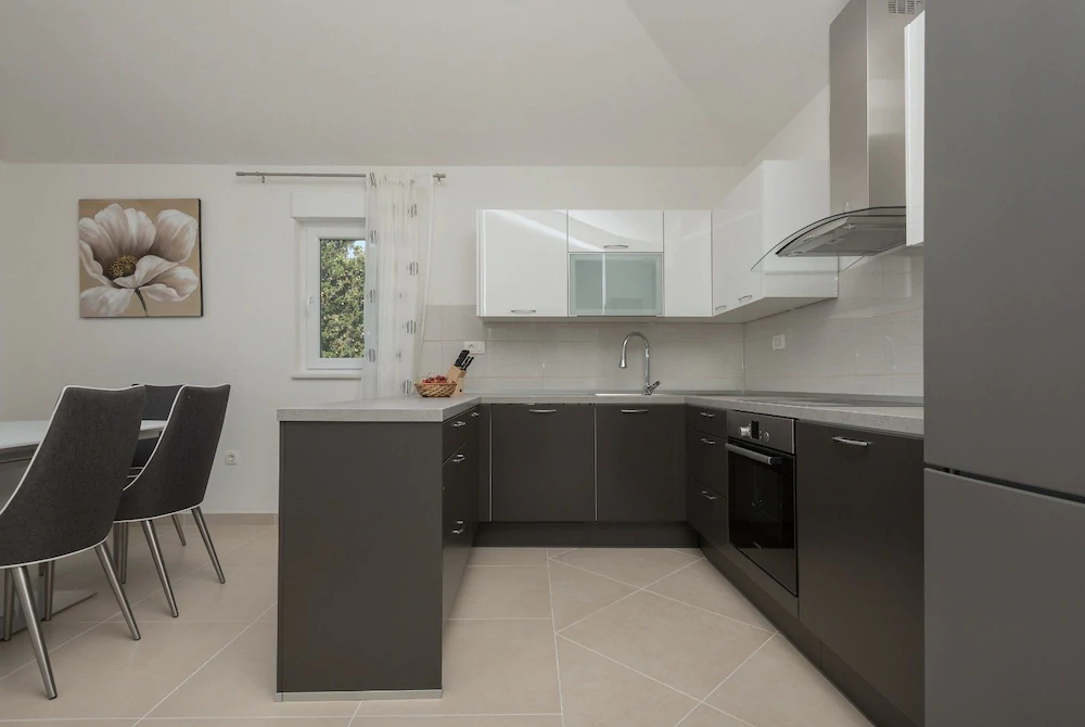 Apartment Mladen