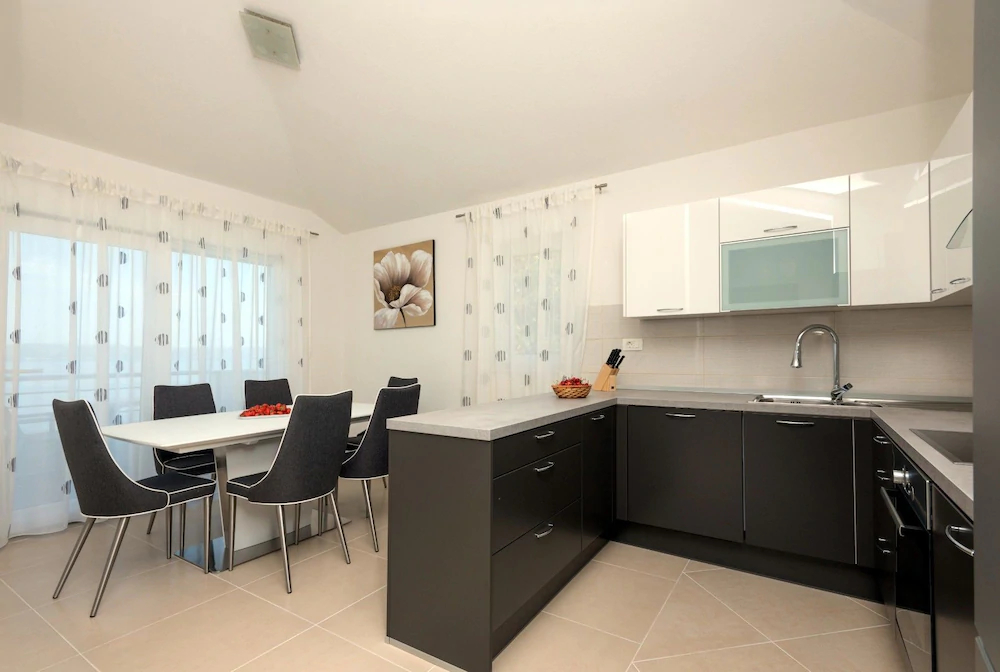 Apartment Mladen