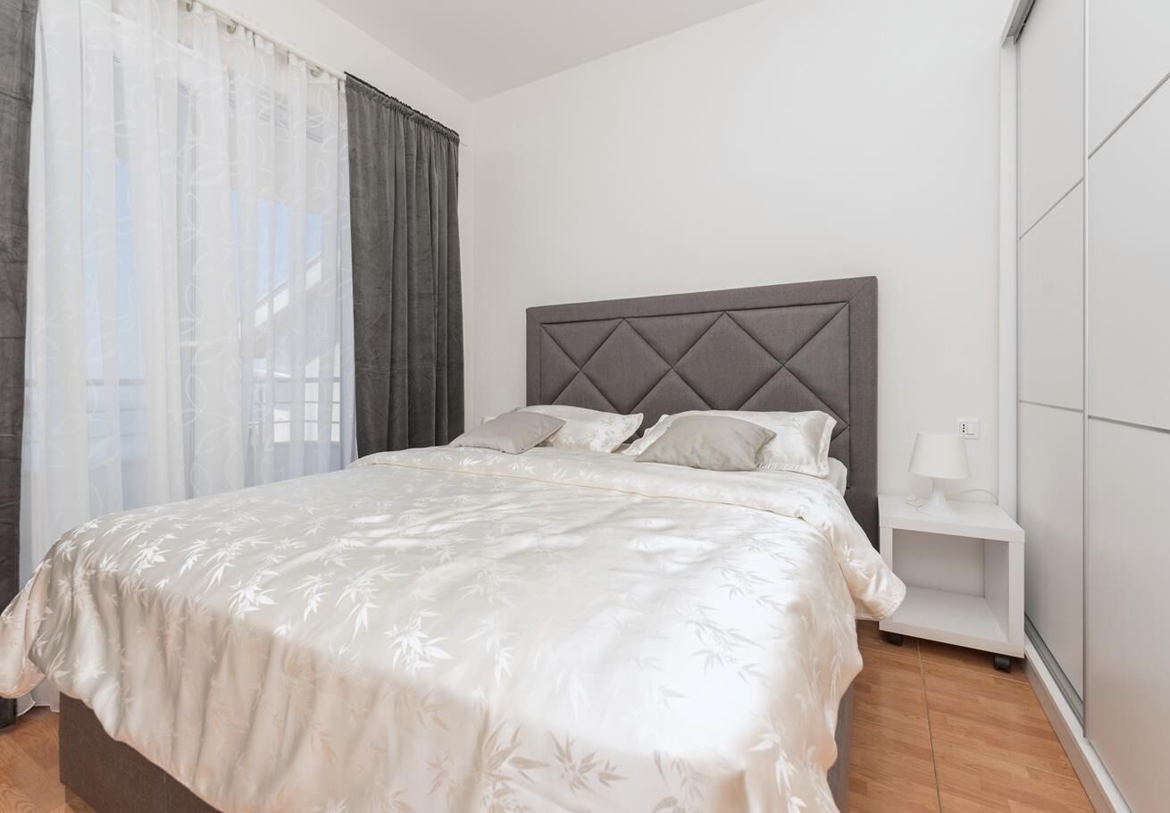 Apartments Ivi