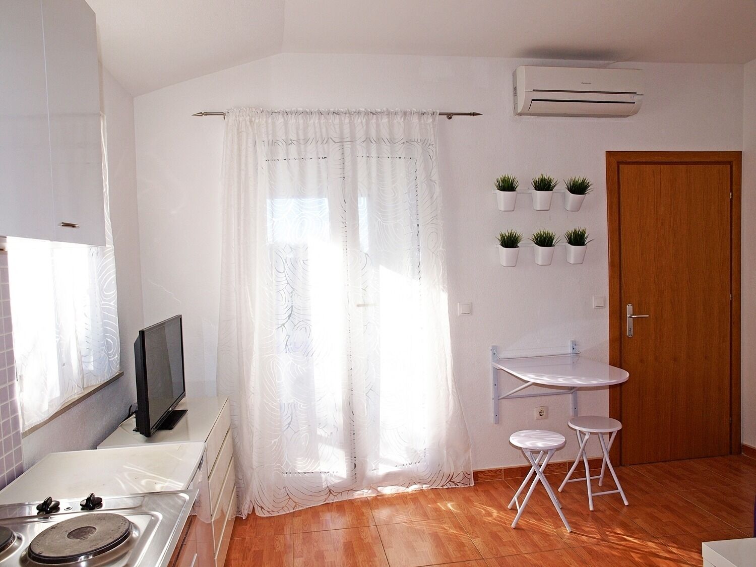 Apartments Ivi