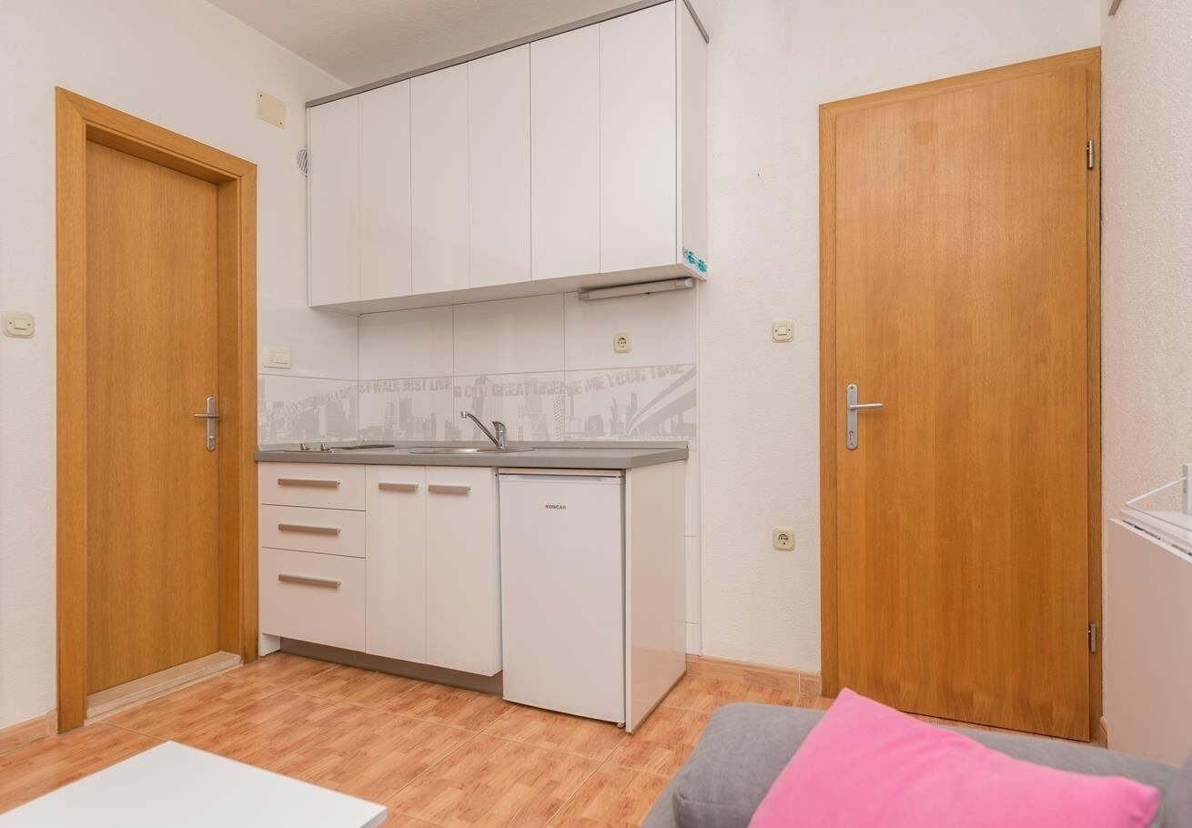Apartments Ivi