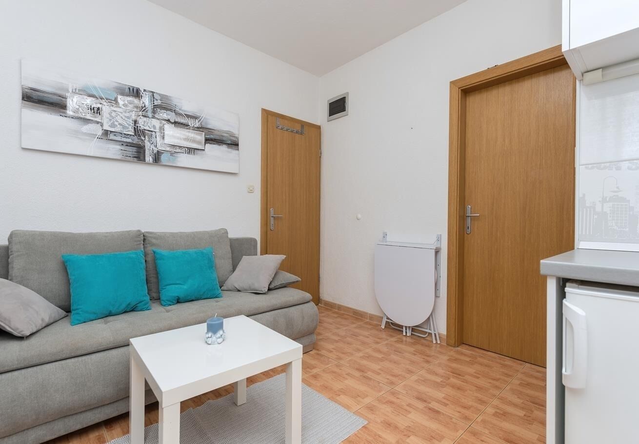 Apartments Ivi