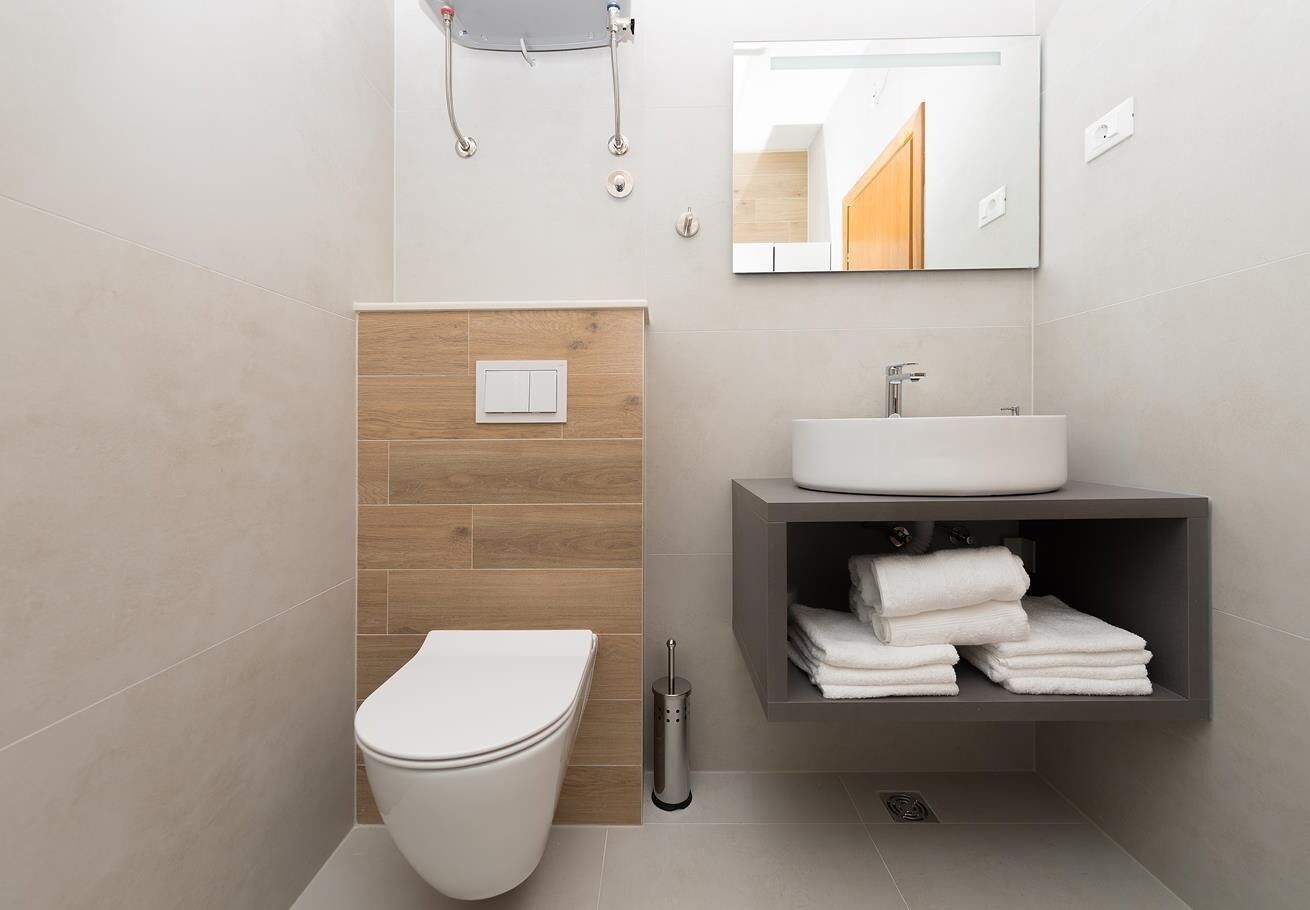 Apartments Ivi