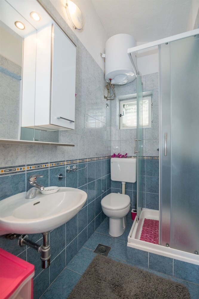 Apartments Tolj