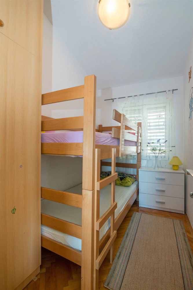 Apartments Tolj