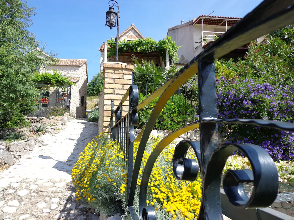 House Vedrana