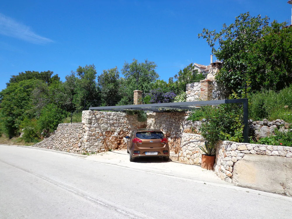 House Vedrana