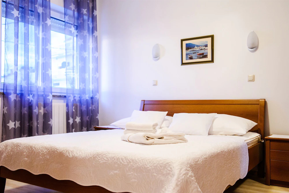 Apartment And Rooms Ana