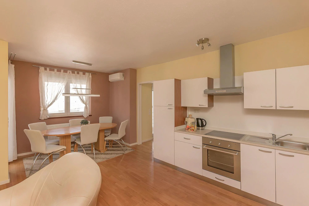Apartments Aqua