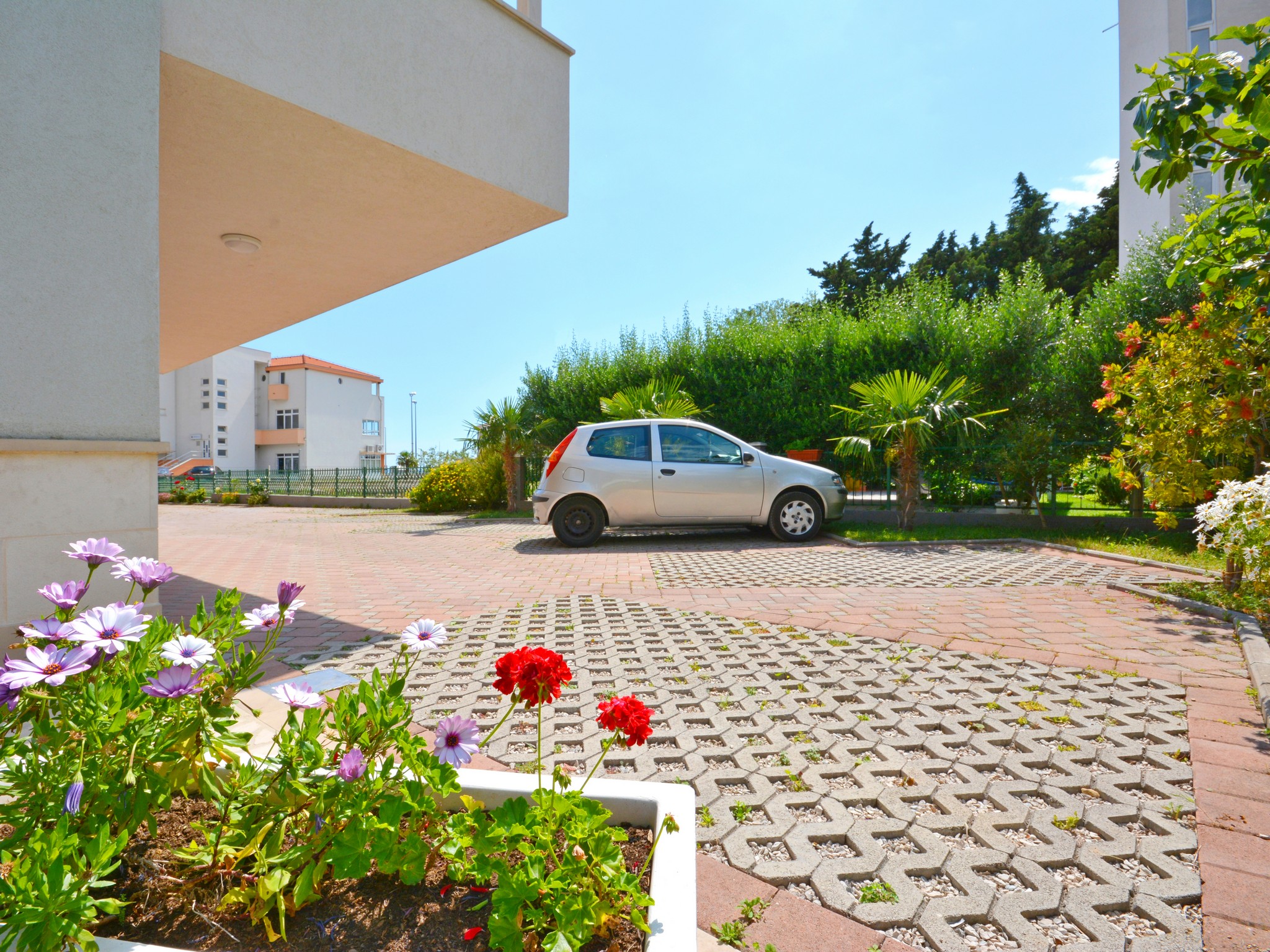 Apartments Elza