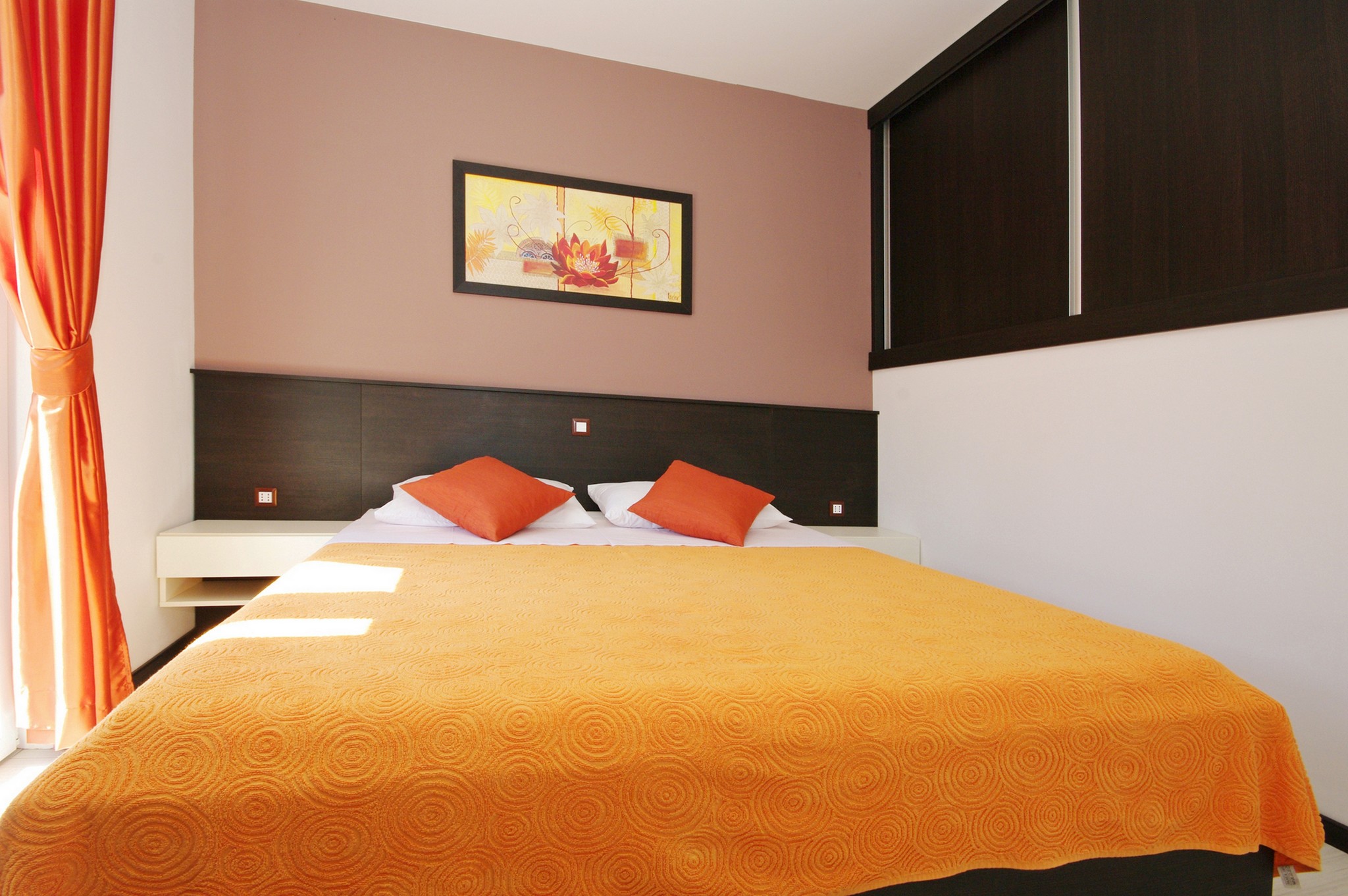 Apartments Elza